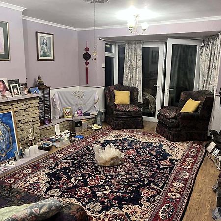 לינה וארוחת בוקר גלסטונברי Camelot Retreat - Tor View מראה חיצוני תמונה